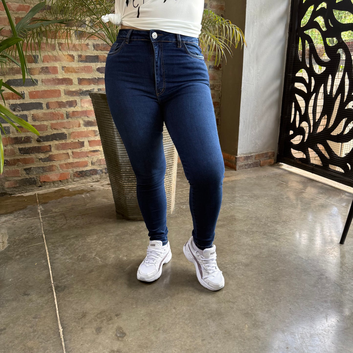 Skinny dama ref:1075