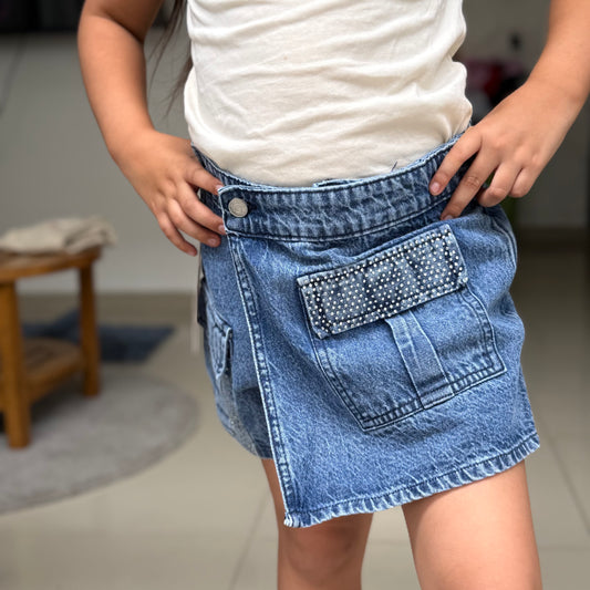 Falda Short Azul Rígida