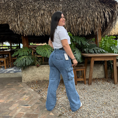 Cargo Azul Rígido – Estilo Utilitario con Toque Femenino Ref-1110