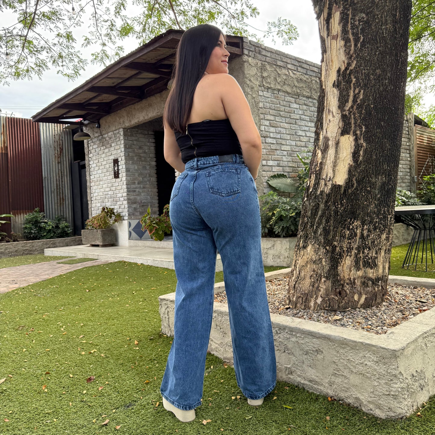 Palazo Azul Rígido – Elegancia Amplia, Estilo que Impacta Ref-1111