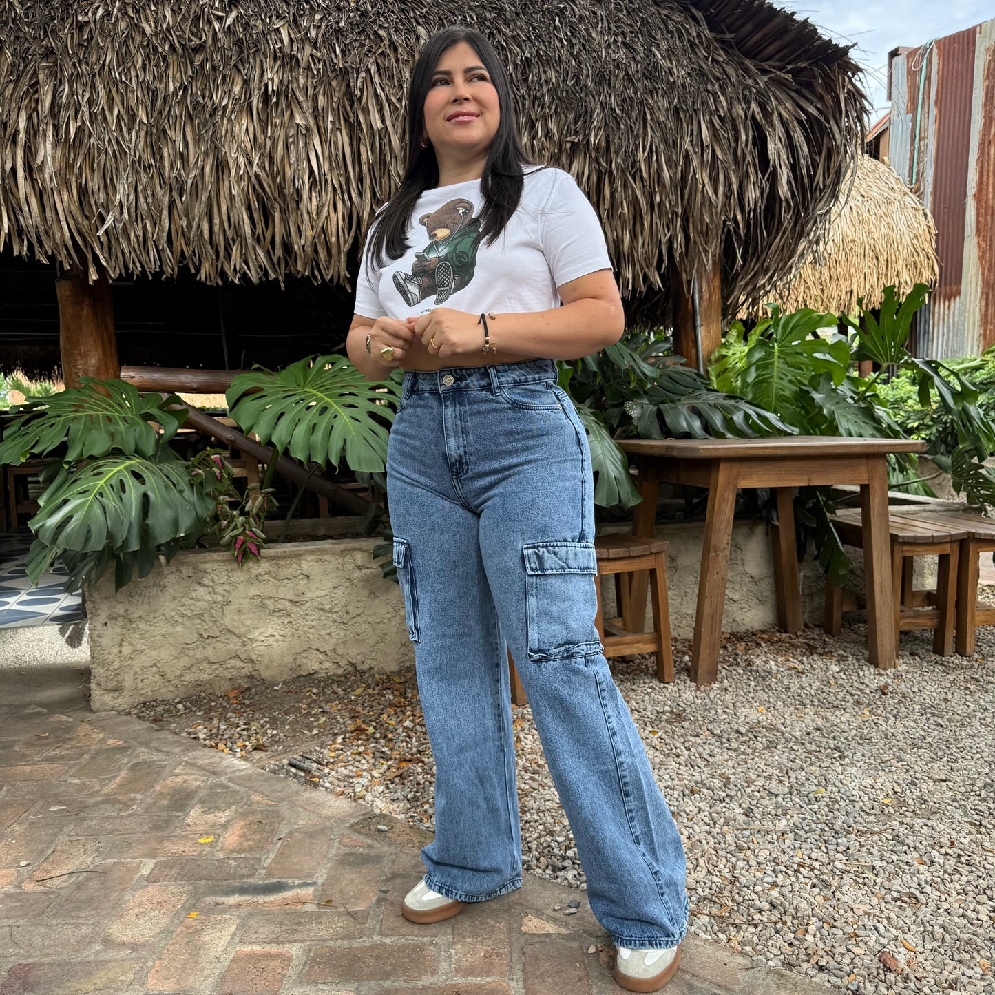 Cargo Azul Rígido – Estilo Utilitario con Toque Femenino Ref-1110